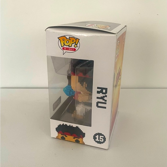 Funko Pop! Street Fighter 8 bit Ryu #15 (GameStop Exc) Vinyl Figure Damaged box - Picture 5 of 5
